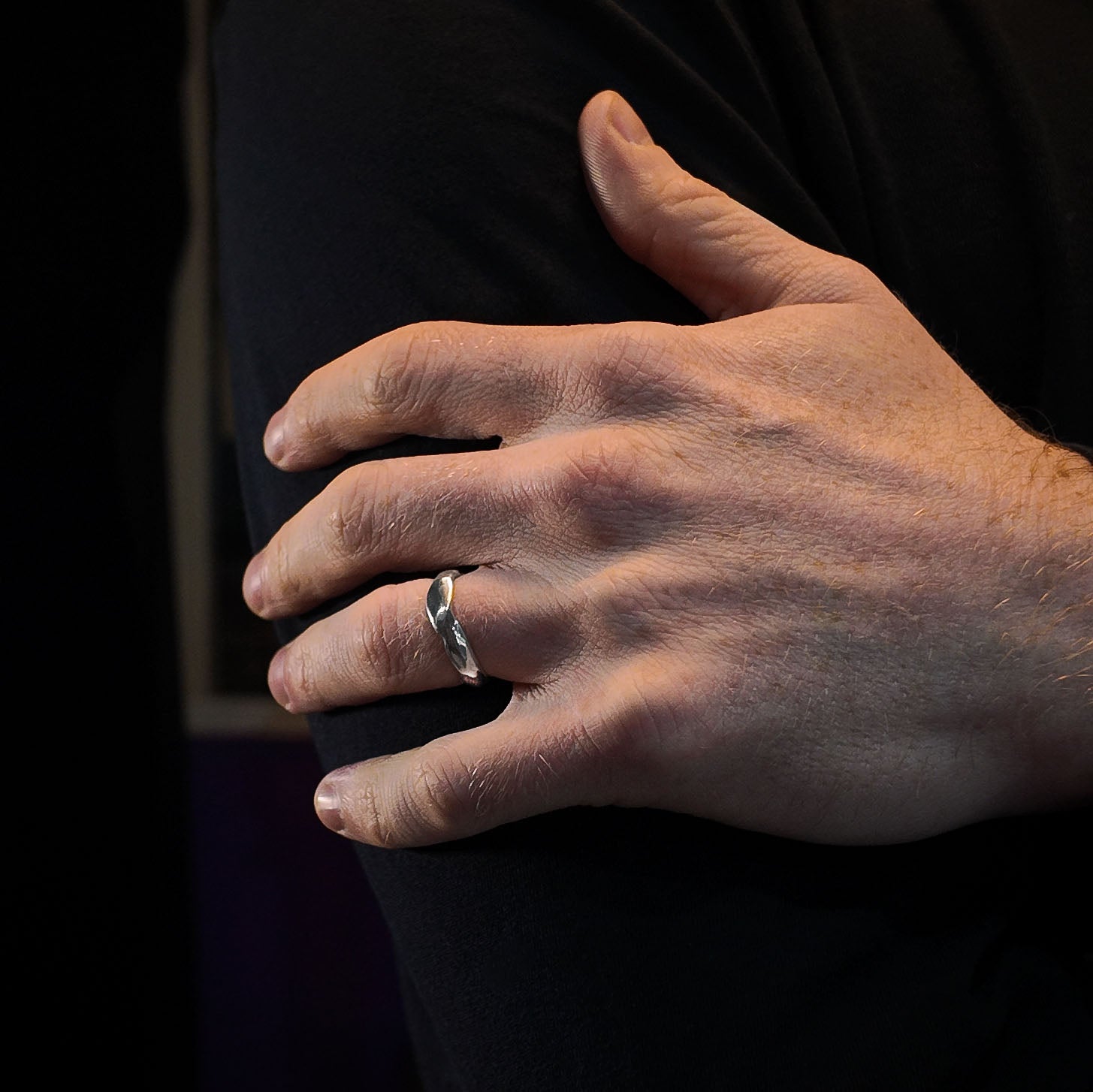 Carved Platinum 4mm Ring
