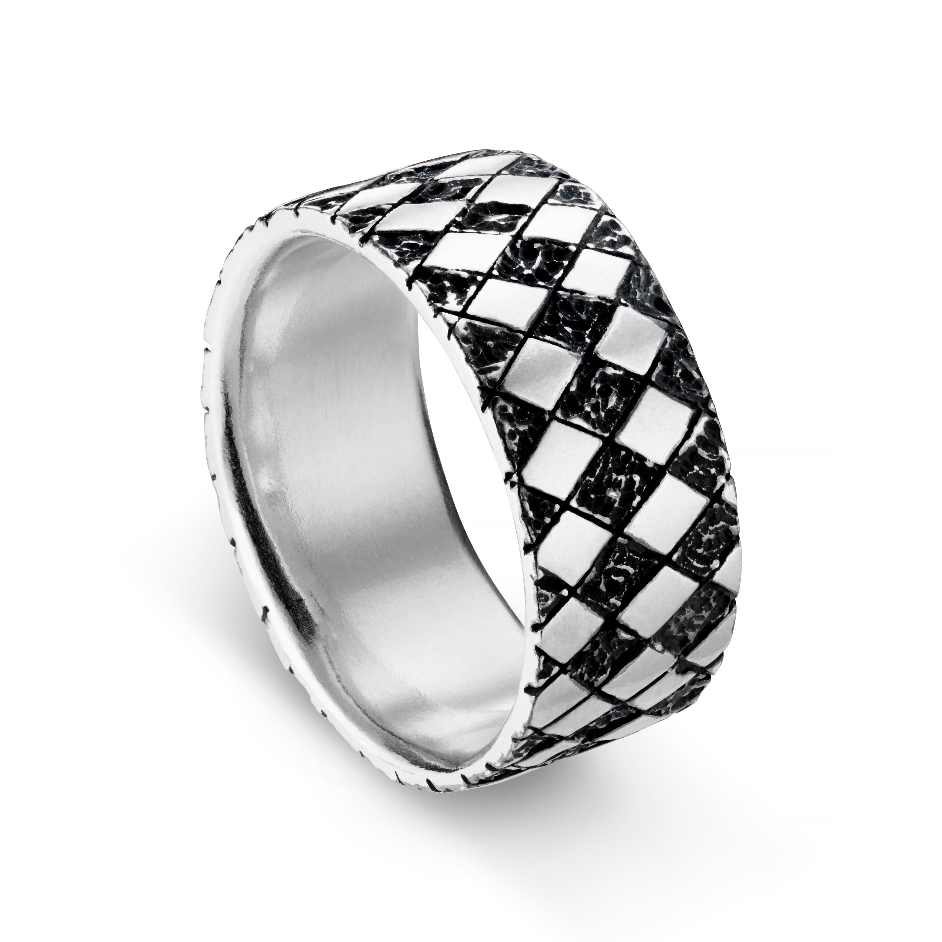Square cut silver ring from the Chequered collection in an oxidised finish
