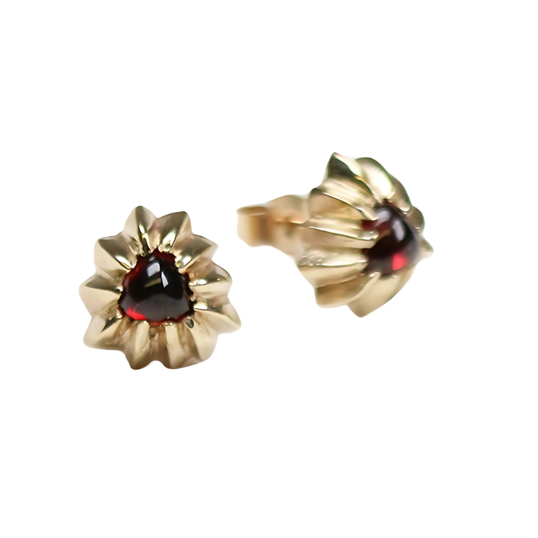 Forest 9ct Gold Garnet Earrings
