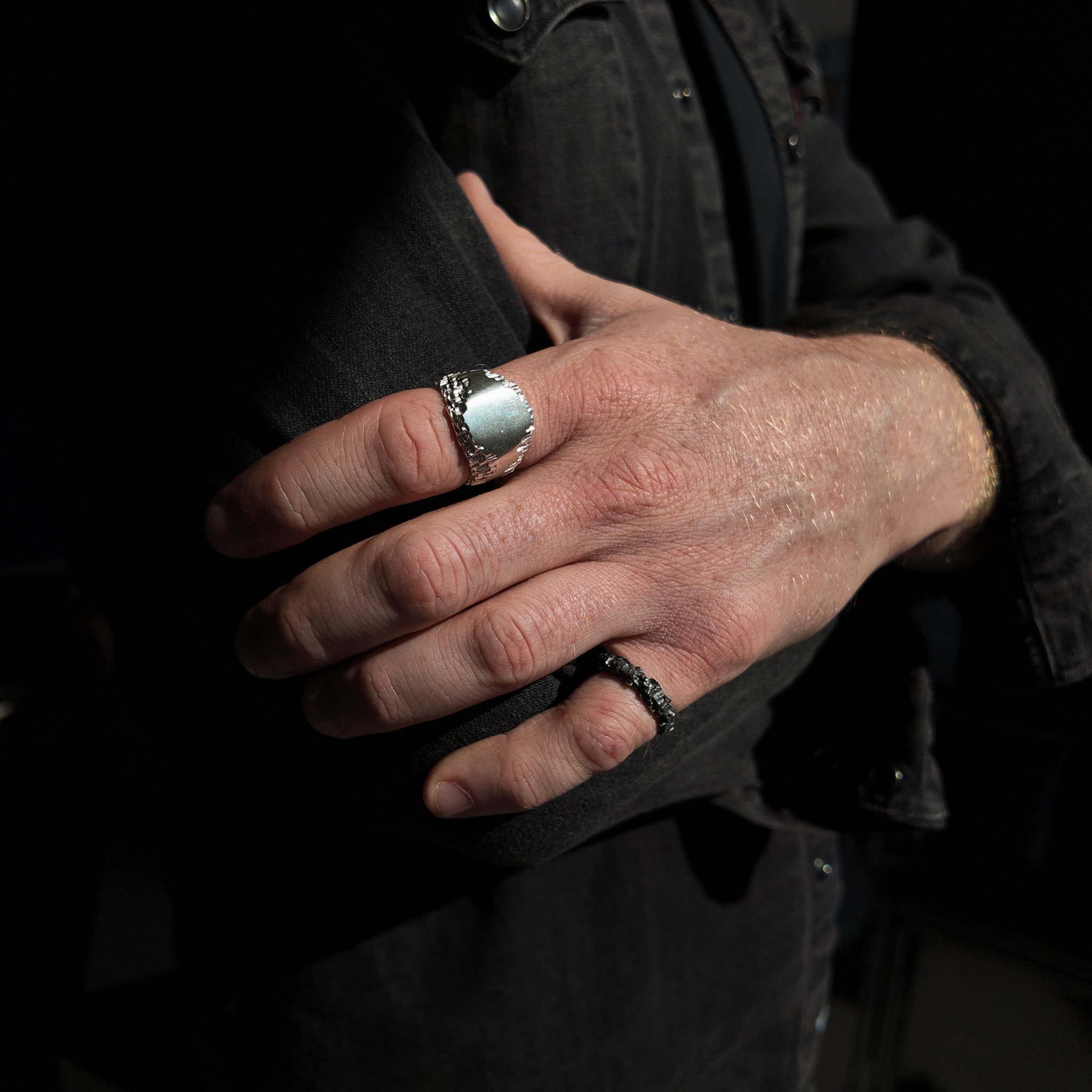 Luna large signet ring with polished finish on hand
