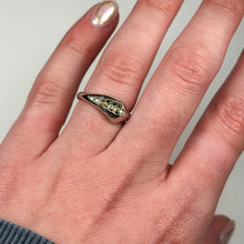 Triffid Platinum Off-Centre Green Diamond Ring
