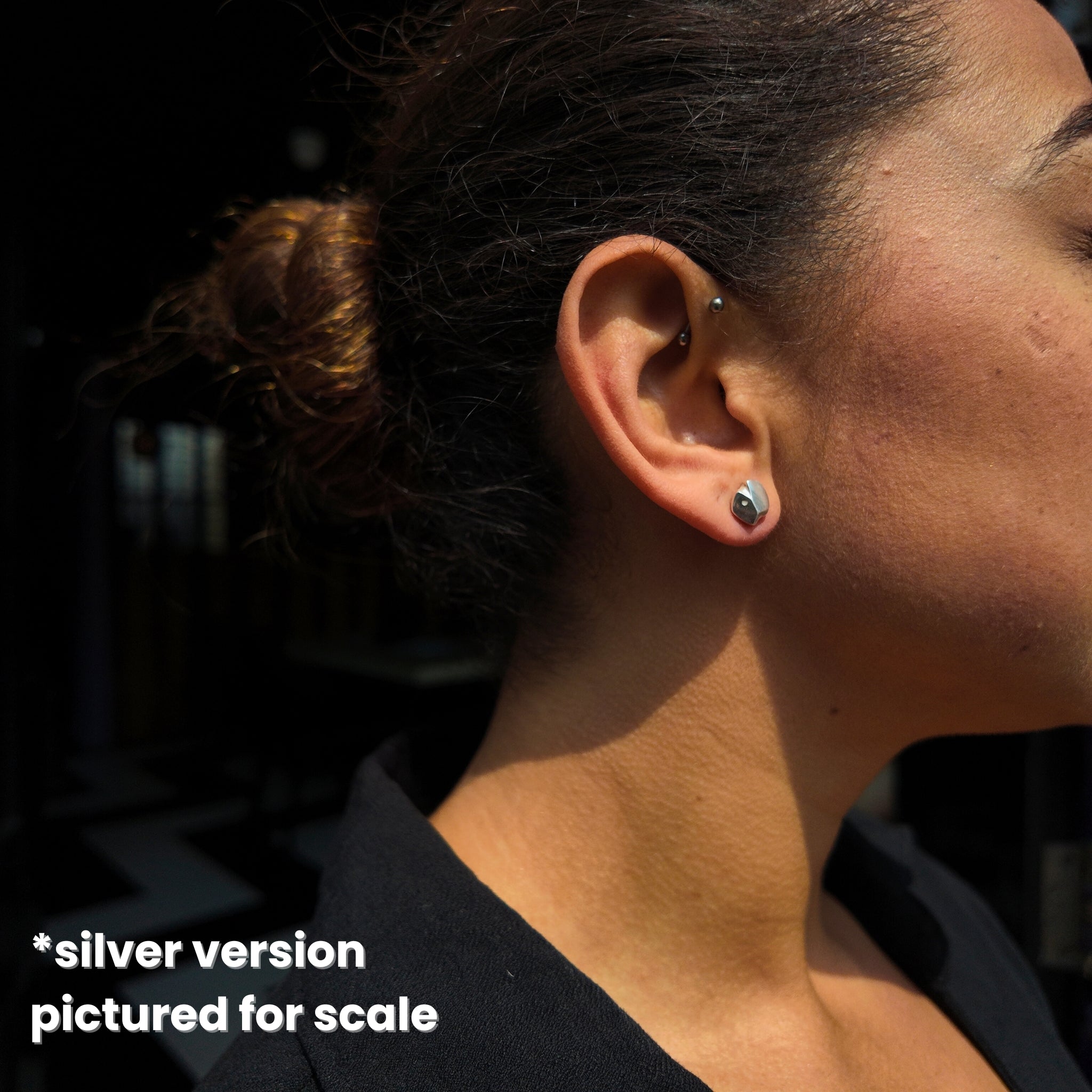 Carved 9ct Gold Ear Studs