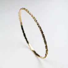 Luna 9ct Gold Bangle