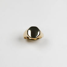 Carved 9ct Yellow Gold Signet Ring