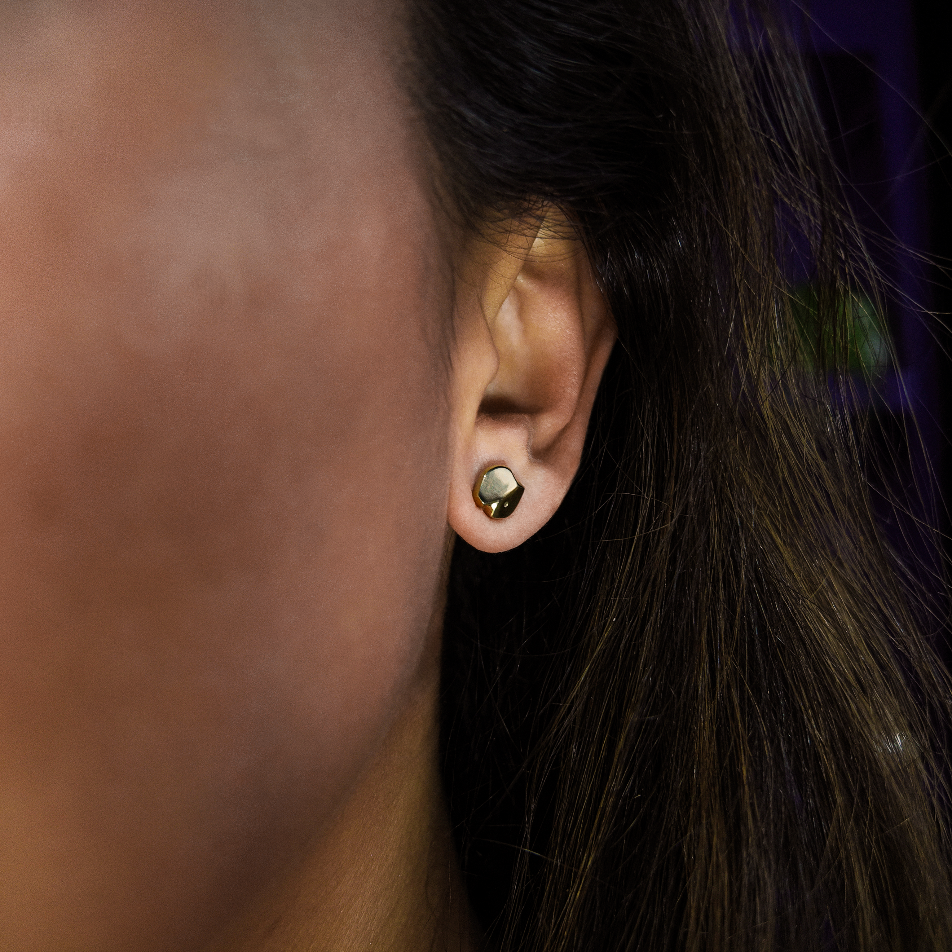 Carved 9ct Gold Ear Studs