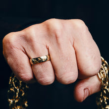 Cross 9ct Yellow Gold Wedding Ring