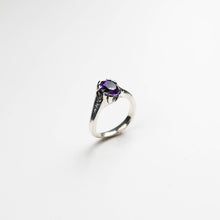 Libertine Silver Ring with Round Amethyst
