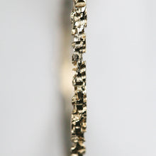 Luna 9ct Gold Bangle