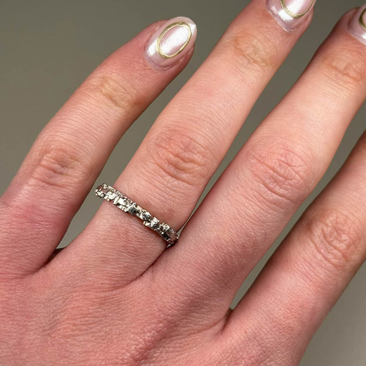 Luna Platinum 2.5mm Band. This stackable piece measures 2.5mm in width.