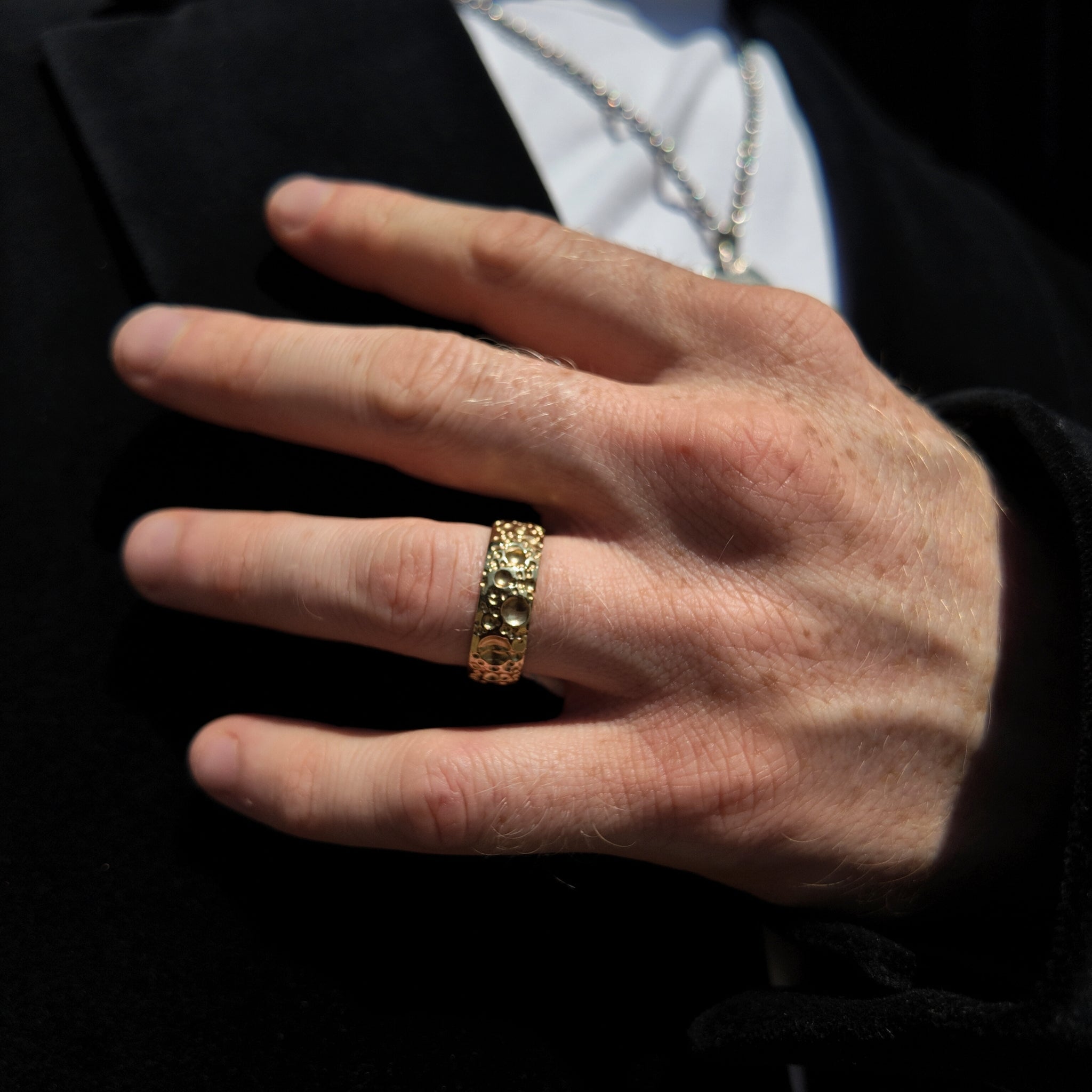 Moon 9ct Yellow Gold 6mm Ring