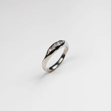 Triffid Platinum Fine Diamond Ring