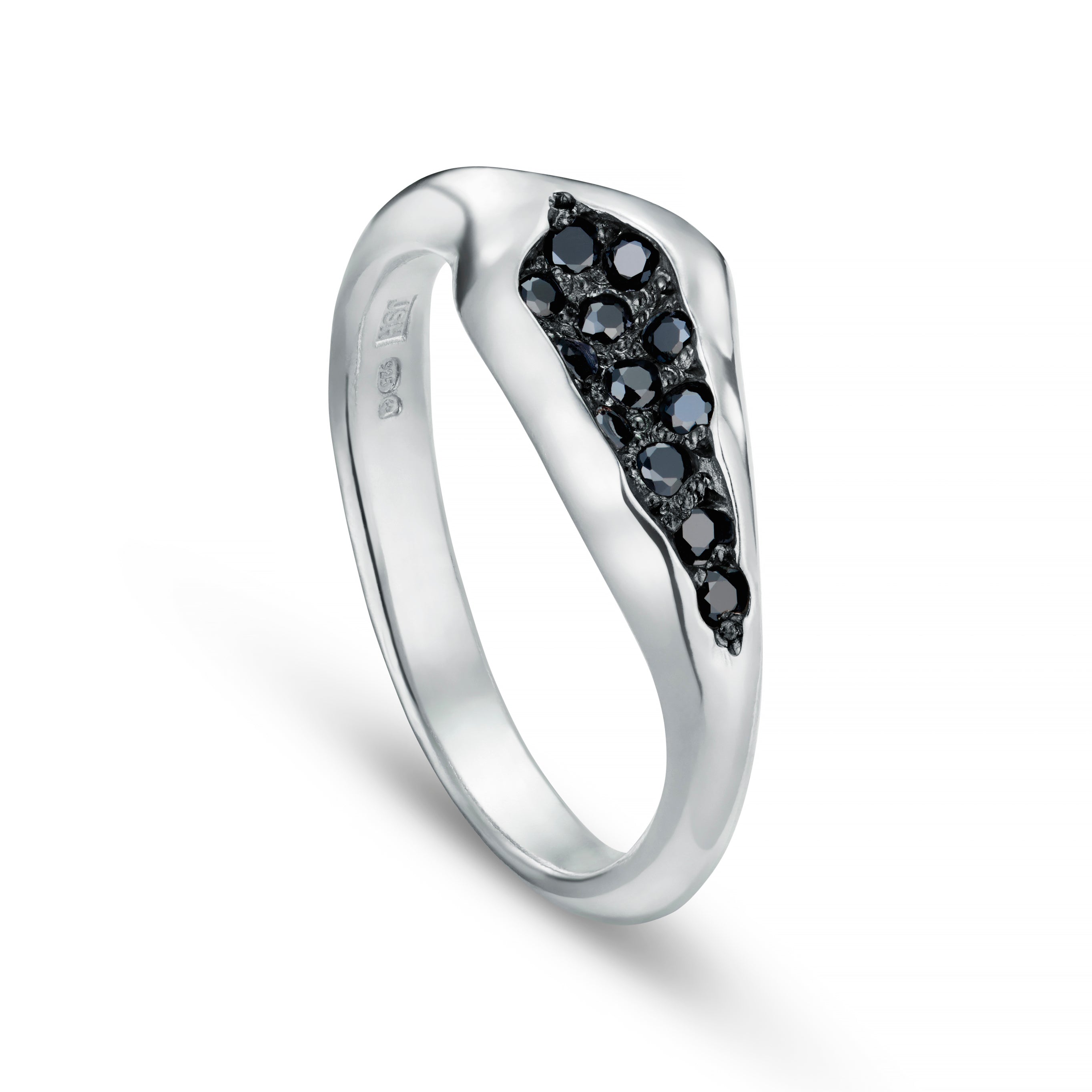 Triffid Platinum Off-Centre Diamond Ring