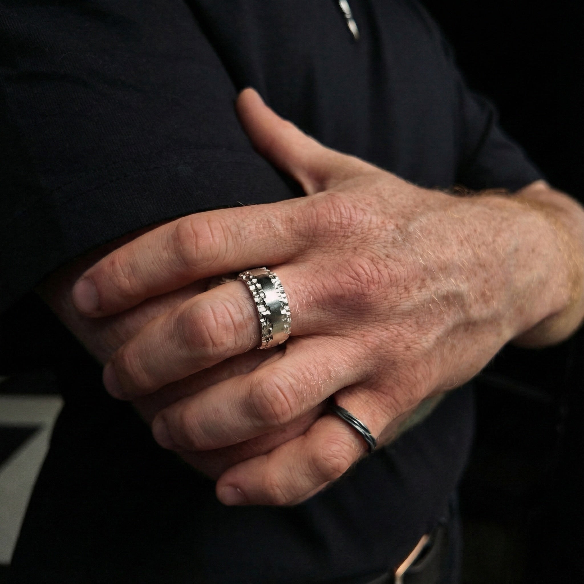 Luna Platinum 10mm Band | Jeremy Hoye Jewellery