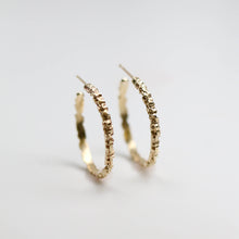 Luna 9ct Yellow Gold Medium Hoops