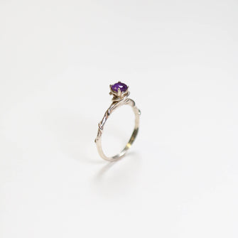 Entwine Silver Ring With Amethyst