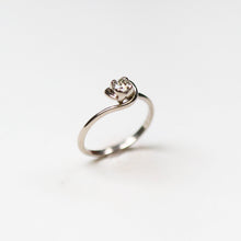 Tulip 18ct White Gold Solitaire With .25pt Diamond