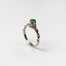 Entwine 18ct White Gold Green Diamond Ring