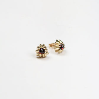 Forest 9ct Gold Garnet Earrings
