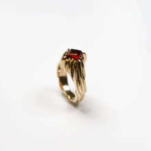 Forest 9ct Gold Garnet Ring