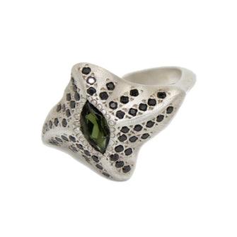 Mantaray Silver ring with Green Tourmaline