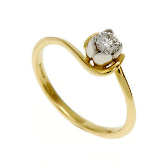 Tulip 18ct Yellow Gold Solitaire with .20pt Diamond