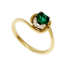 Tulip 18ct Yellow Gold Solitaire with .50pt Emerald