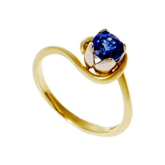Tulip 18ct Yellow Gold Solitaire with .45pt Sapphire